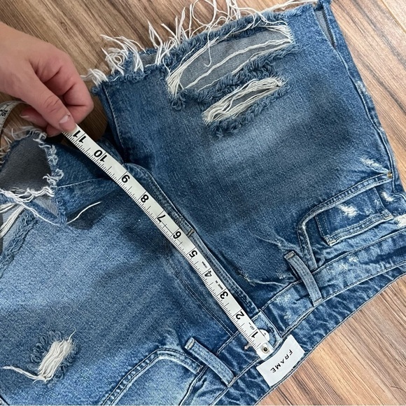 Frame Le Grand Garçon denim shorts in Montgrove Rips - Picture 8 of 9